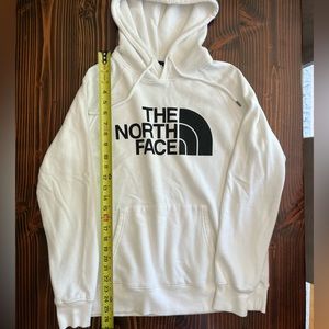 Women’s EUC Northface hoodie- Medium